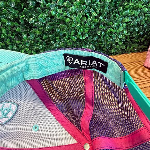 Women’s Ariat Adjustable Teal Purple Pink Striped Logo Cap Trucker Hat - Picture 4 of 11